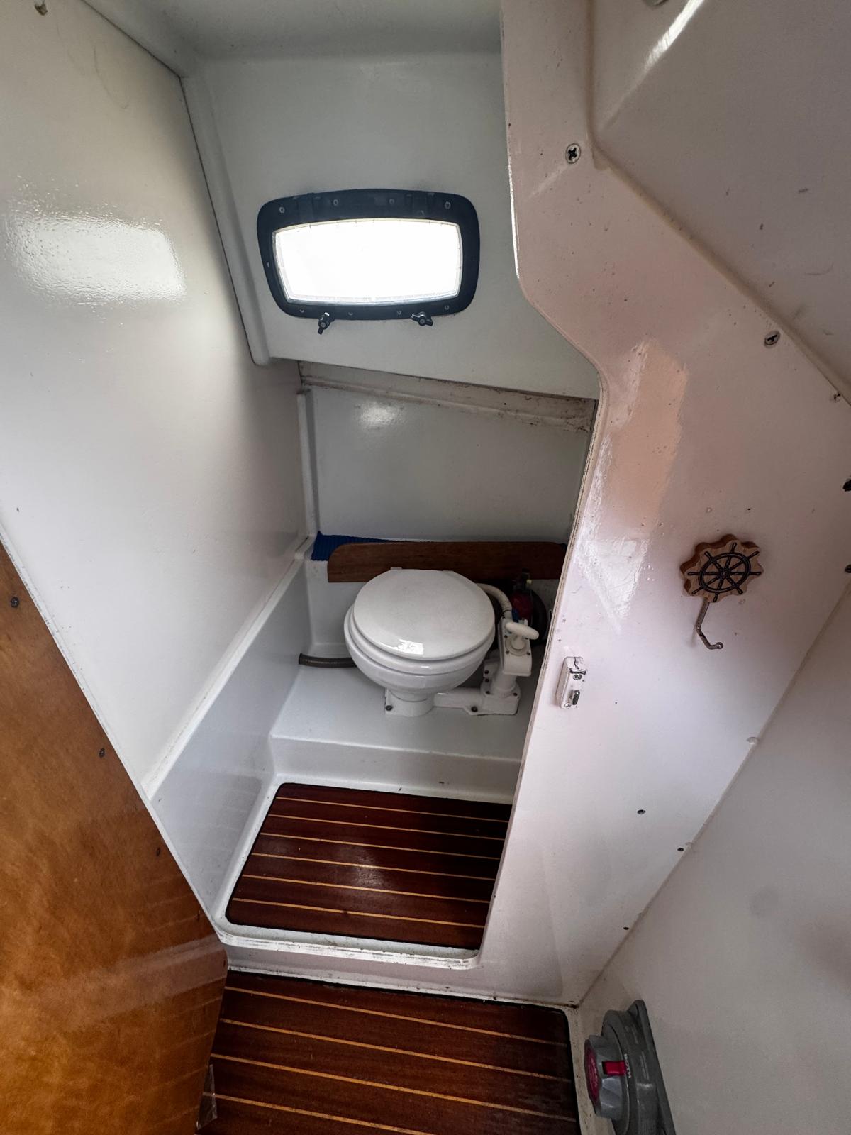 Plaza 60 Cabin · 2000 in vendita in Toscana (Livorno ed Elba) — foto 3